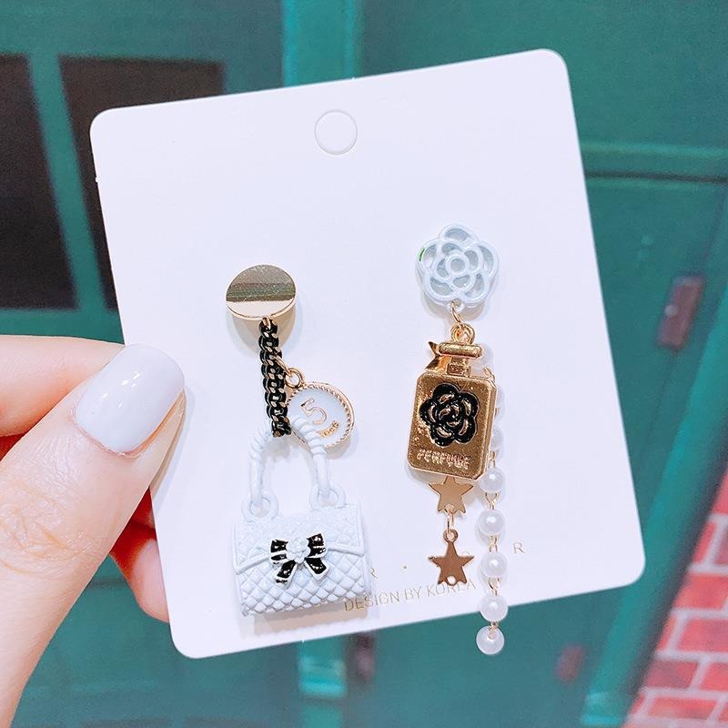 Asymmetrical small fragrance flower tassel earrings
